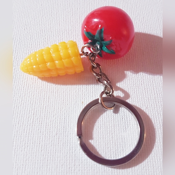 Summer Sunday Tomato and Corn Keychain Purse Ring Handmade Unisex NEW - Picture 7 of 9